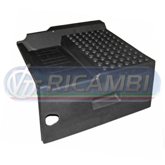 2 - COPERCHIO VANO BATTERIA VOLVO FH 4