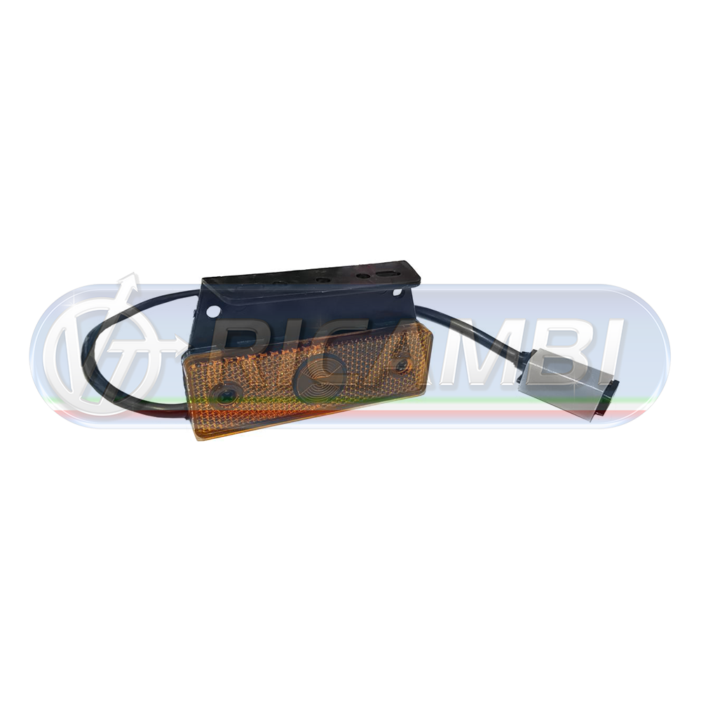 1 - FANALINO INGOMBRO 1 LED ARANCIO C/STAFFA