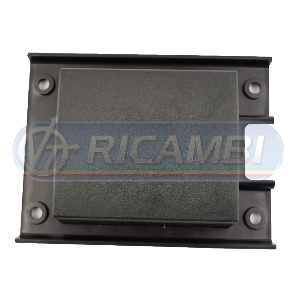 1 - PEDANA ANTERIORE GRIGLIA FH 4