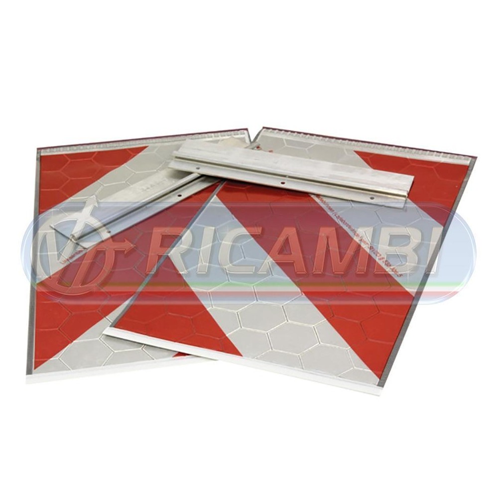 1 - BANDIERE SPONDA RIFRANGENTI C/STECCHE ALL. 250X400 IN COPPIA