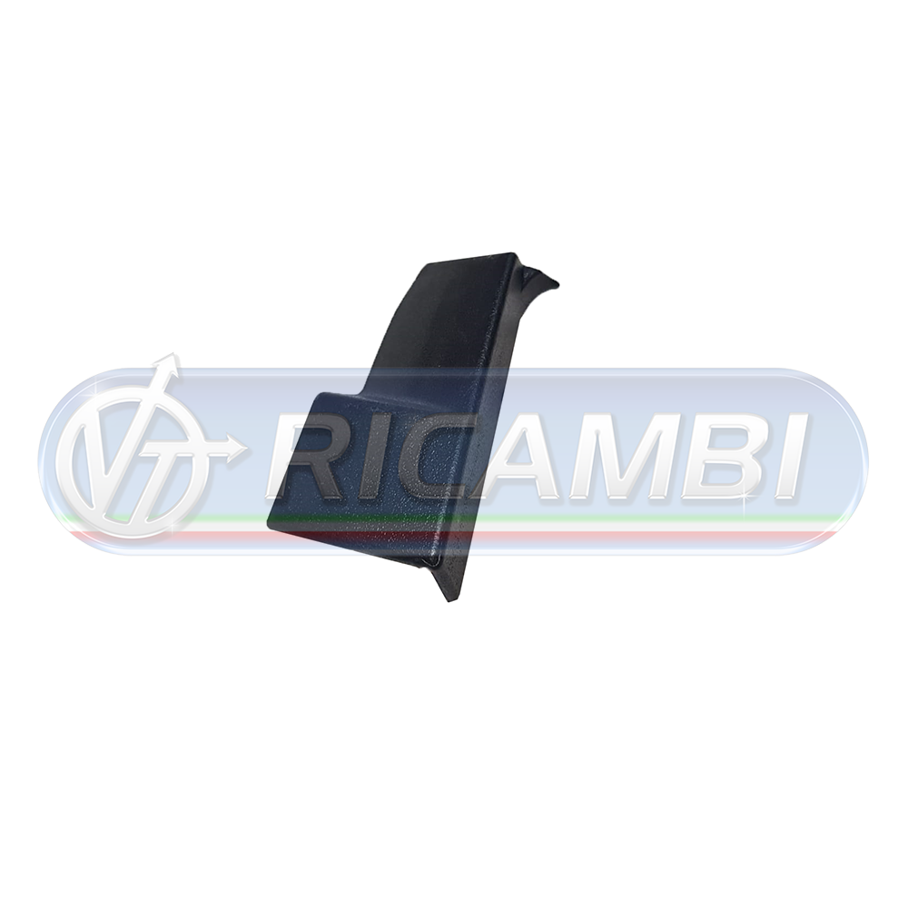 1 - COPERCHIO CORNICE FANALE DX FH4