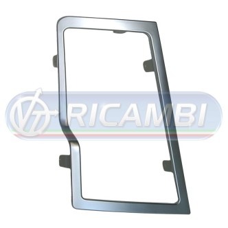 2 - CORNICE SATINATA FANALE ANT. FH 2 FM 2 DX