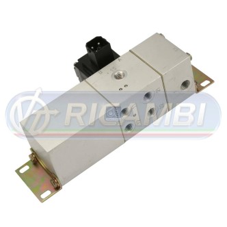 1 - VALVOLA LIVELLATRICE SOSPENSIONI FH 12 FH 16 FL 186