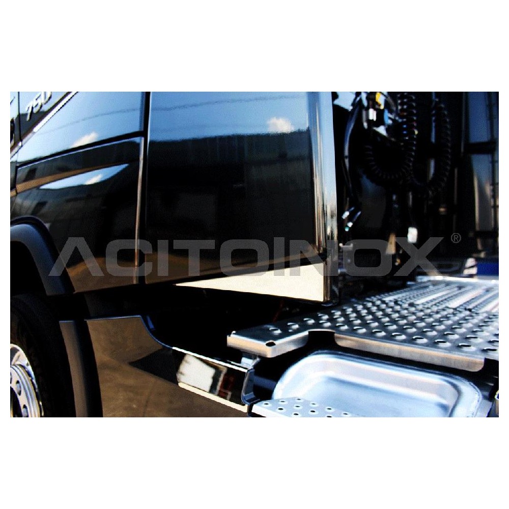 2 - PROFILI INOX SPOILER FH 4 C/SCRITTA FH IN COPPIA