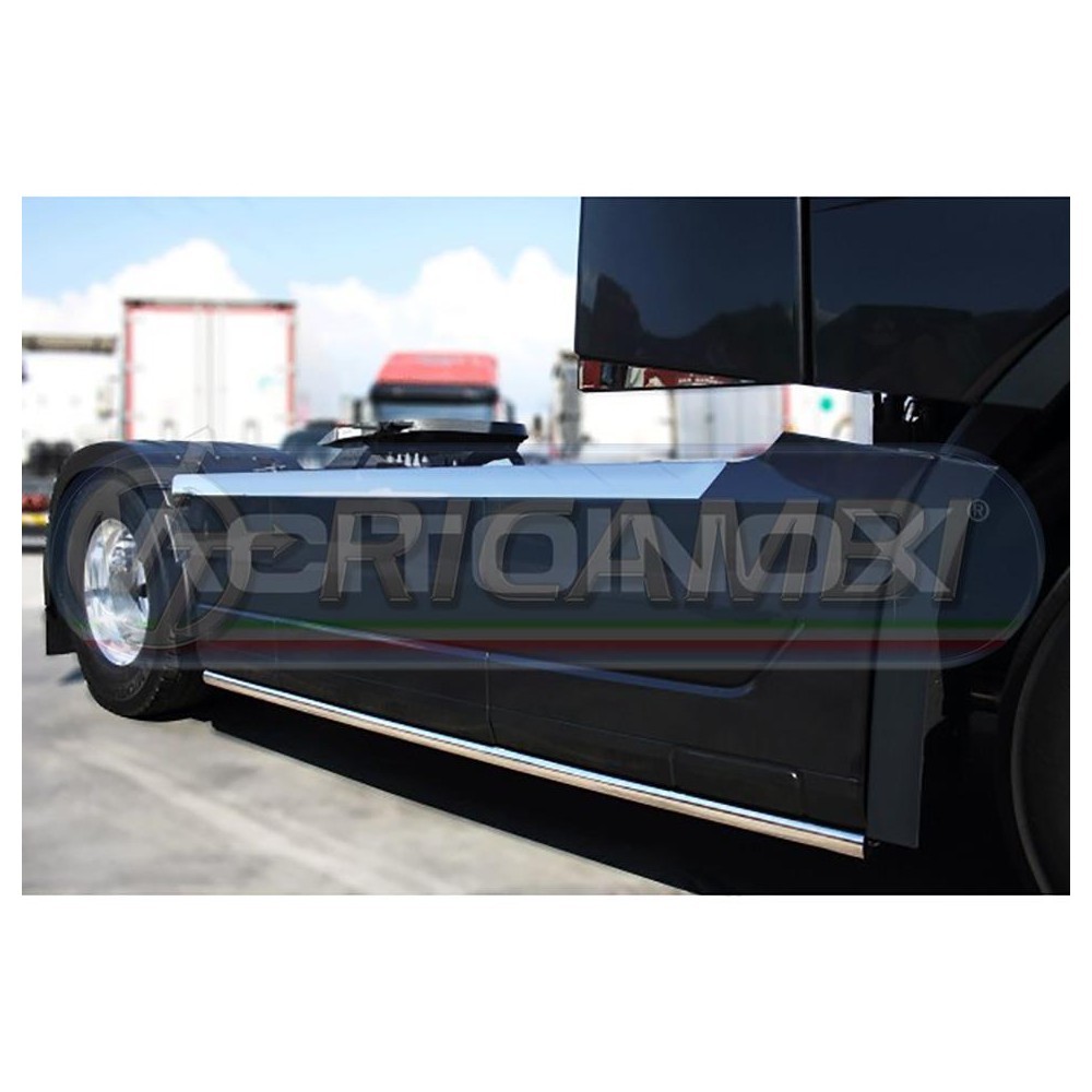 2 - COPRICARENA INOX VOLVO FH 4 EURO 5 C/BATTERIE LAT. SX IN COPPIA